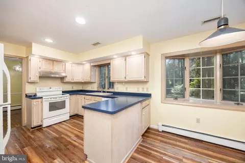 Kitchen - 518 Loblolly Ln, Salisbury, MD 21801 photo 1 of 5