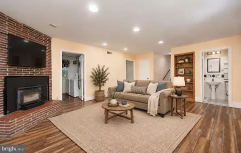 Living - 518 Loblolly Ln, Salisbury, MD 21801 photo 9 of 10