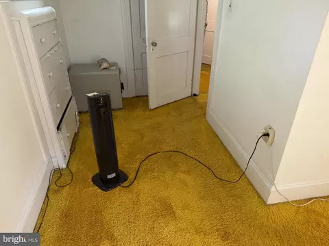 Entry Way - 1000 Powhatan Blvd S, Salisbury, MD 21801 photo 1 of 2