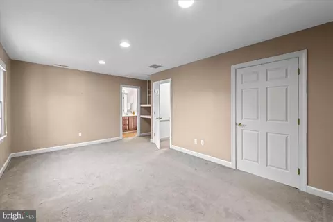 Bedroom - 6050 Gloucester Ct, Salisbury, MD 21801 photo 6 of 11