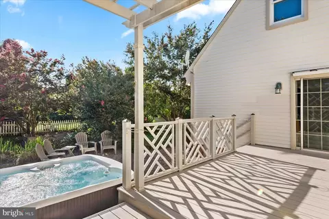 Exterior - 6050 Gloucester Ct, Salisbury, MD 21801 photo 4 of 18