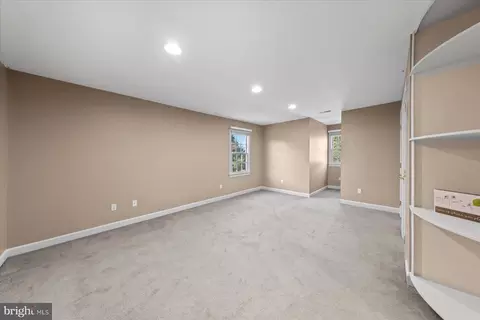 Bedroom - 6050 Gloucester Ct, Salisbury, MD 21801 photo 7 of 11