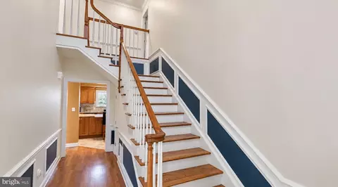 Entry Way - 6050 Gloucester Ct, Salisbury, MD 21801 photo 1 of 2