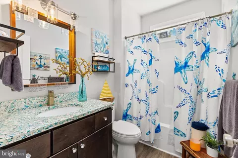 Bath - 28204 Riverside Drive Ext, Salisbury, MD 21801 photo 4 of 4