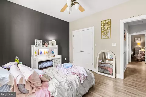 Bedroom - 28204 Riverside Drive Ext, Salisbury, MD 21801 photo 6 of 8