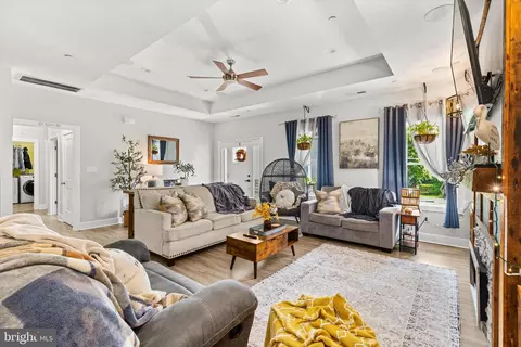 Living - 28204 Riverside Drive Ext, Salisbury, MD 21801 photo 1 of 2