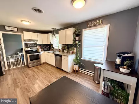 Kitchen - 9 Pine St, Delmar, MD 21875 photo 1 of 4