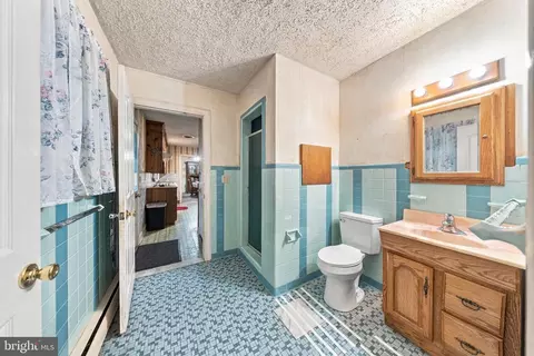 Bath - 500 Douglas Rd, Salisbury, MD 21801 photo 1 of 1
