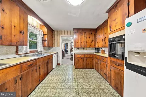 Kitchen - 500 Douglas Rd, Salisbury, MD 21801 photo 1 of 2