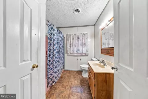 Entry Way - 500 Douglas Rd, Salisbury, MD 21801 photo 1 of 2