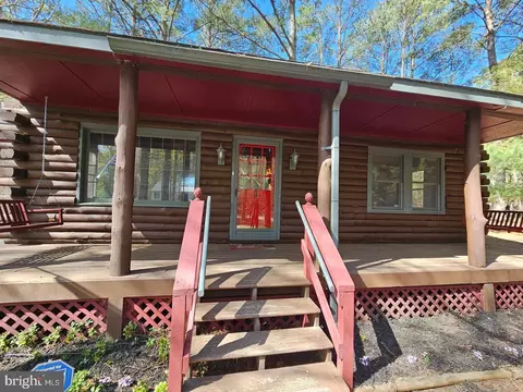 Exterior - 20403 Chesapeake Dr, Nanticoke, MD 21840 photo 2 of 13