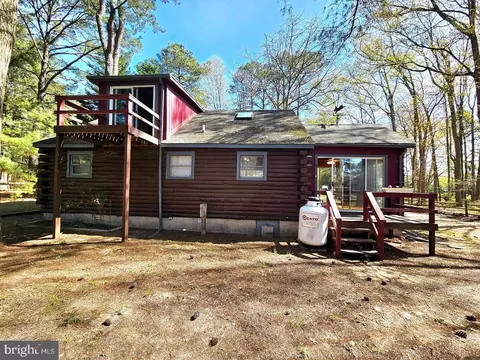 Exterior - 20403 Chesapeake Dr, Nanticoke, MD 21840 photo 10 of 13