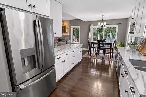 Kitchen - 220 Creekside Dr, Salisbury, MD 21804 photo 3 of 4