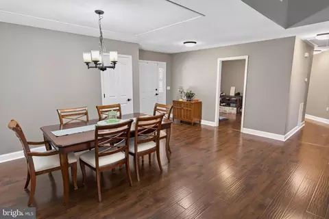 Entry Way - 220 Creekside Dr, Salisbury, MD 21804 photo 3 of 6