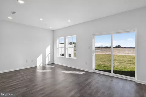 Living - 319 Clement Loop, Salisbury, MD 21801 photo 3 of 3