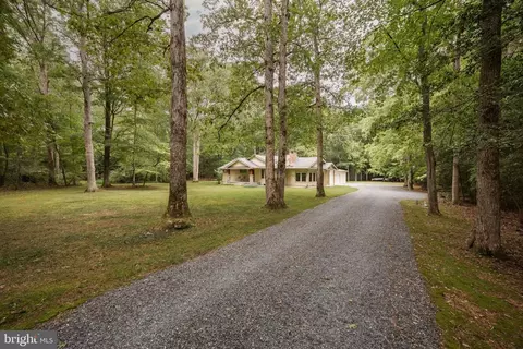 Exterior - 4910 Cardinal Dr, Salisbury, MD 21804 photo 5 of 19
