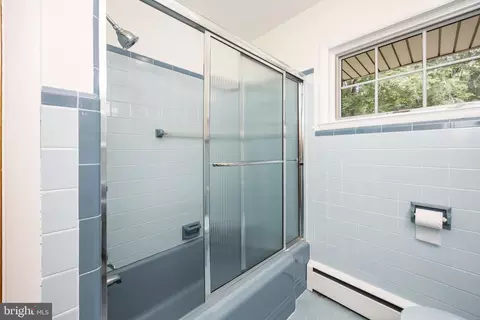 Bath - 4910 Cardinal Dr, Salisbury, MD 21804 photo 5 of 6