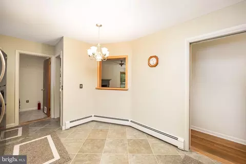 Entry Way - 4910 Cardinal Dr, Salisbury, MD 21804 photo 1 of 4
