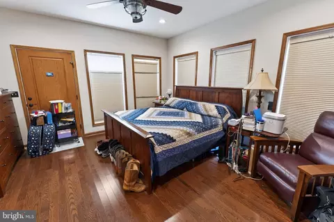 Bedroom - 33350 Wango Rd, Salisbury, MD 21804 photo 1 of 7