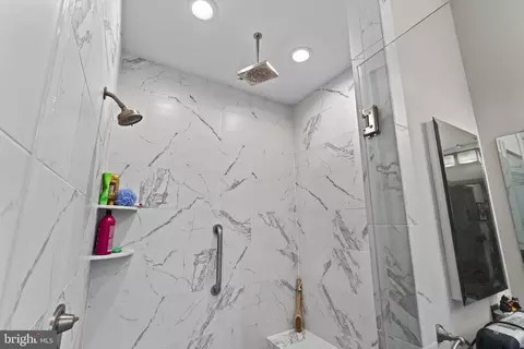 Bath - 33350 Wango Rd, Salisbury, MD 21804 photo 4 of 5