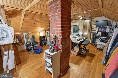 Entry Way - 33350 Wango Rd, Salisbury, MD 21804 photo 10 of 11