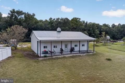 Exterior - 33350 Wango Rd, Salisbury, MD 21804 photo 5 of 22