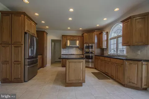 Kitchen - 27414 Equestrian Dr, Salisbury, MD 21801 photo 1 of 4