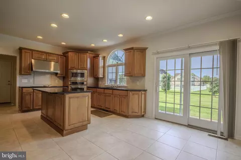 Kitchen - 27414 Equestrian Dr, Salisbury, MD 21801 photo 3 of 4