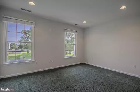 Bedroom - 27414 Equestrian Dr, Salisbury, MD 21801 photo 3 of 7