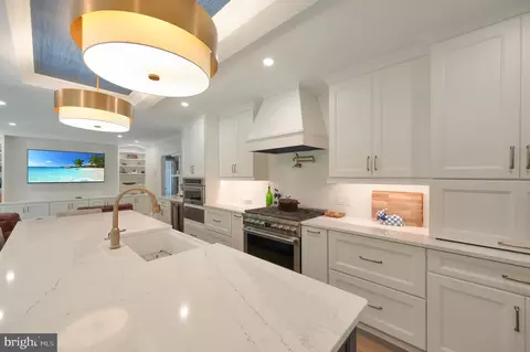 Kitchen - 409 Rolling Rd, Salisbury, MD 21801 photo 6 of 6