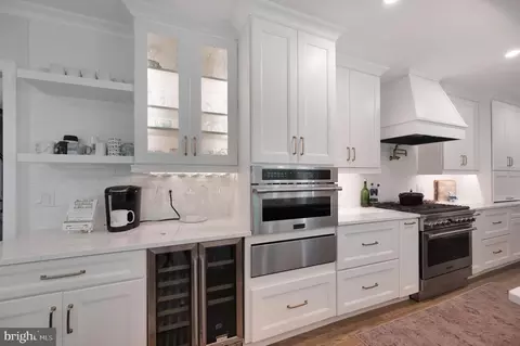 Kitchen - 409 Rolling Rd, Salisbury, MD 21801 photo 4 of 6