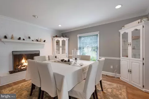 Dining - 409 Rolling Rd, Salisbury, MD 21801 photo 2 of 3