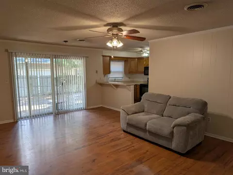 Living - 8330 Avalon Blvd, Salisbury, MD 21804 photo 2 of 5