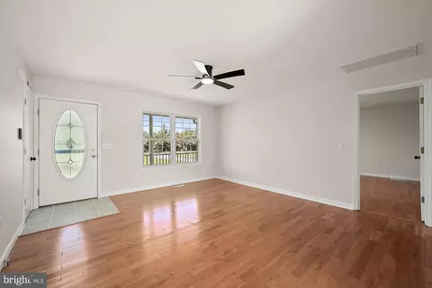 Living - 27809 Waller Rd, Salisbury, MD 21801 photo 1 of 2