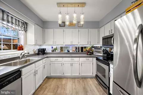 Kitchen - 152 Emily Dr, Salisbury, MD 21804 photo 2 of 6