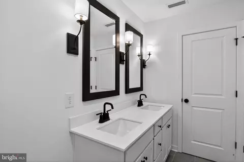 Bath - 321 Clement Loop, Salisbury, MD 21801 photo 1 of 3