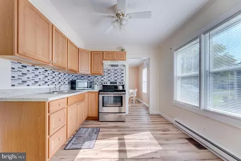 Kitchen - 504 Atlantic Ave, Salisbury, MD 21804 photo 2 of 2