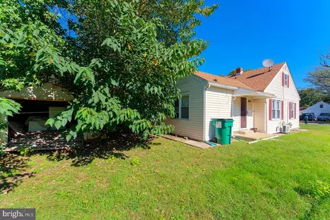 Exterior - 504 Atlantic Ave, Salisbury, MD 21804 photo 2 of 10