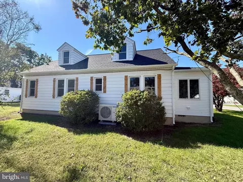 Exterior - 605 4th St, Sharptown, MD 21861 photo 3 of 3