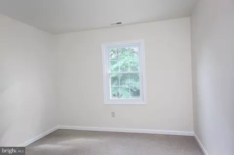 Bedroom - 913 S Schumaker Dr, Salisbury, MD 21804 photo 3 of 4