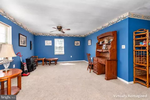 Living - 27152 N Tourmaline Dr, Hebron, MD 21830 photo 1 of 5