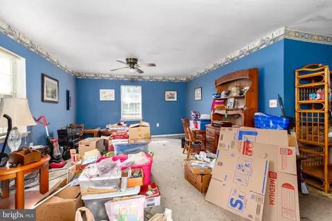 Living - 27152 N Tourmaline Dr, Hebron, MD 21830 photo 2 of 5