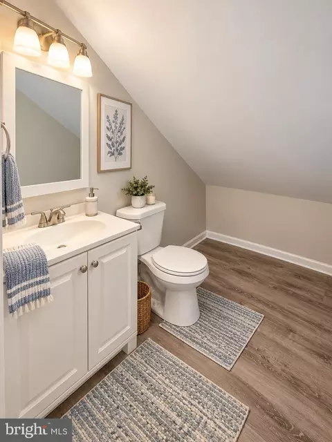 Bath - 1007 Pierce Ave, Salisbury, MD 21804 photo 4 of 4