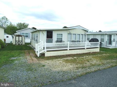 321 Dolphin Dr, Berlin, MD 21811 photo 1