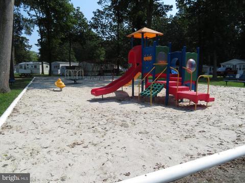 346 Pine Cone Dr, Berlin, MD 21811 photo 35