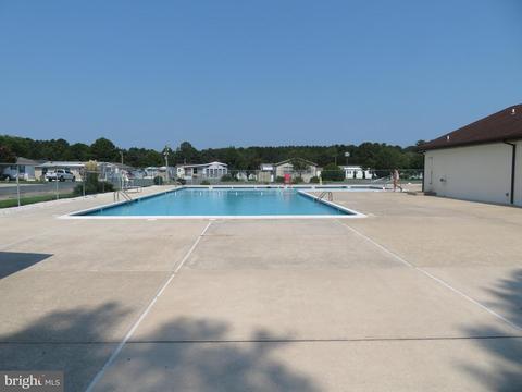346 Pine Cone Dr, Berlin, MD 21811 photo 9