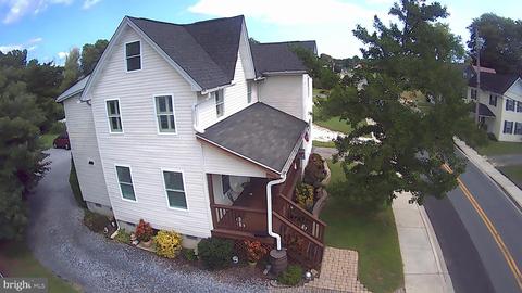 317 Bay St, Berlin, MD 21811