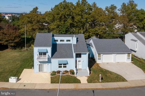 712 Laurel Ave, Ocean City, MD 21842
