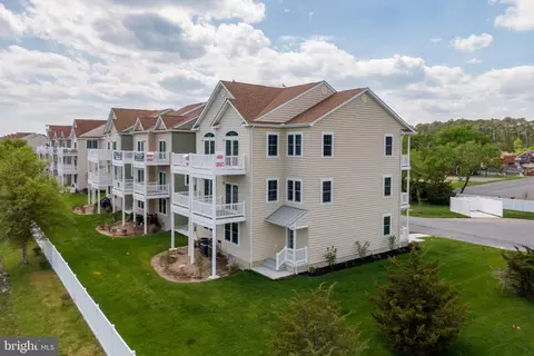 9823 Golf Course Rd #25, Ocean City, MD 21842