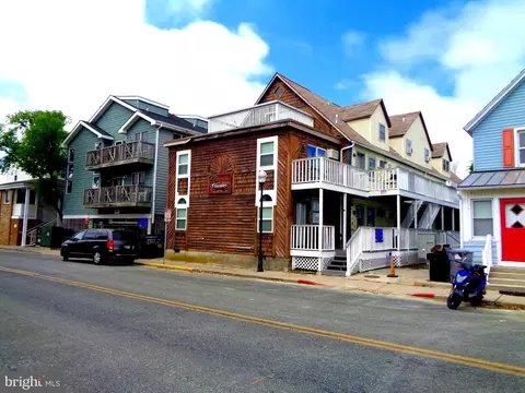 106 Talbot St #204, Ocean City, MD 21842